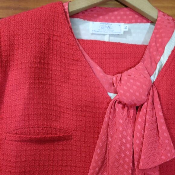 Valentino Miss V Red Tweed Skirt Suit 3 Piece Set EU 44 - Picture 3 of 13